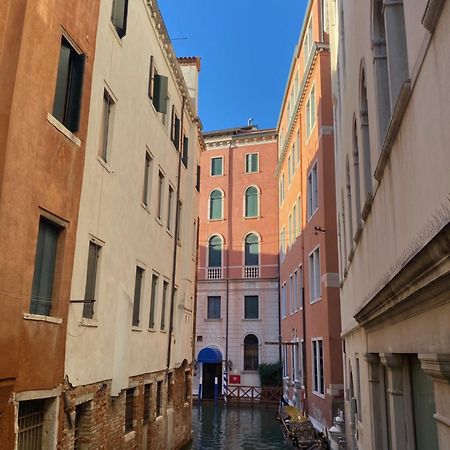 Ca' Laura - San Marco Canal View Venesia Bagian luar foto